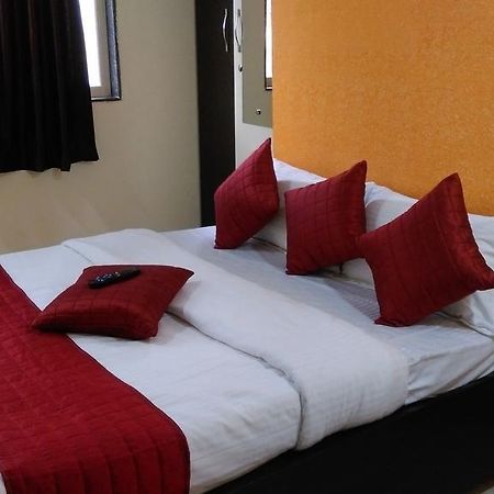Hotel Minerva Residency Mumbai  Buitenkant foto