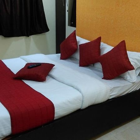 Hotel Minerva Residency Mumbai  Buitenkant foto
