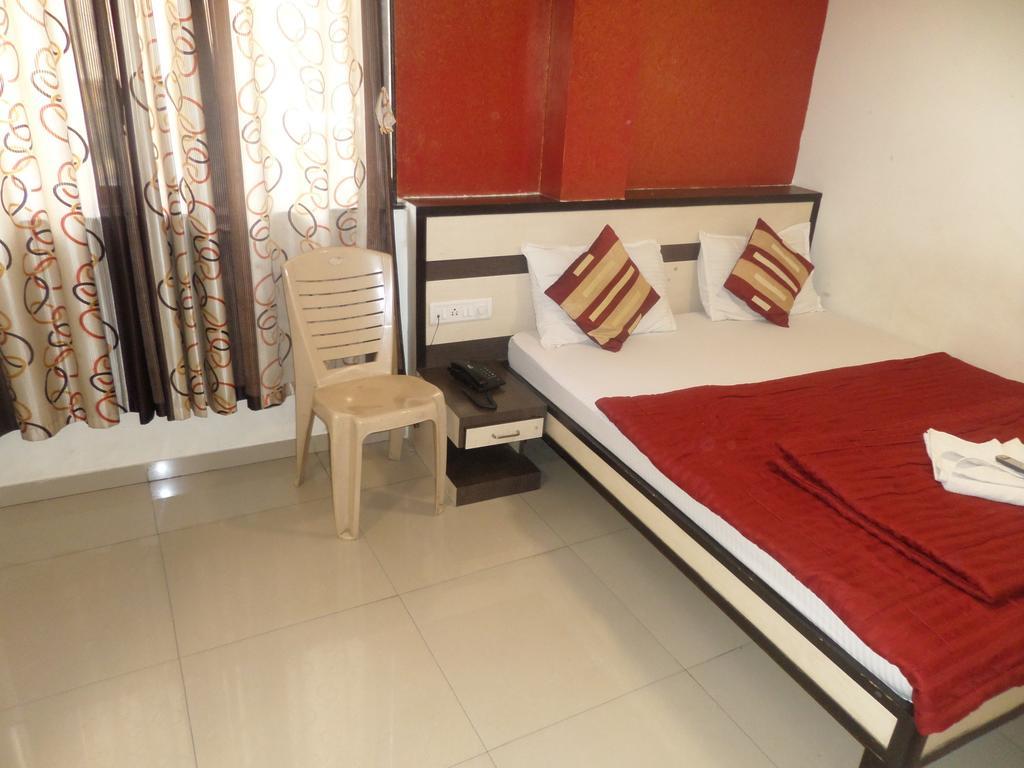 Hotel Minerva Residency Mumbai  Buitenkant foto