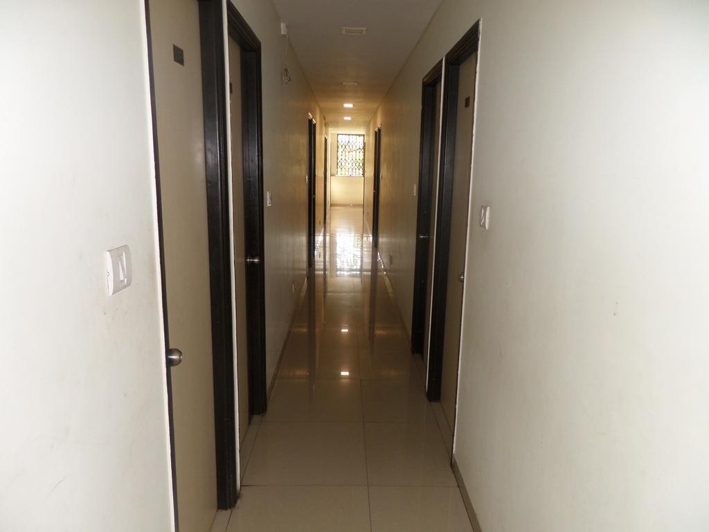 Hotel Minerva Residency Mumbai  Buitenkant foto