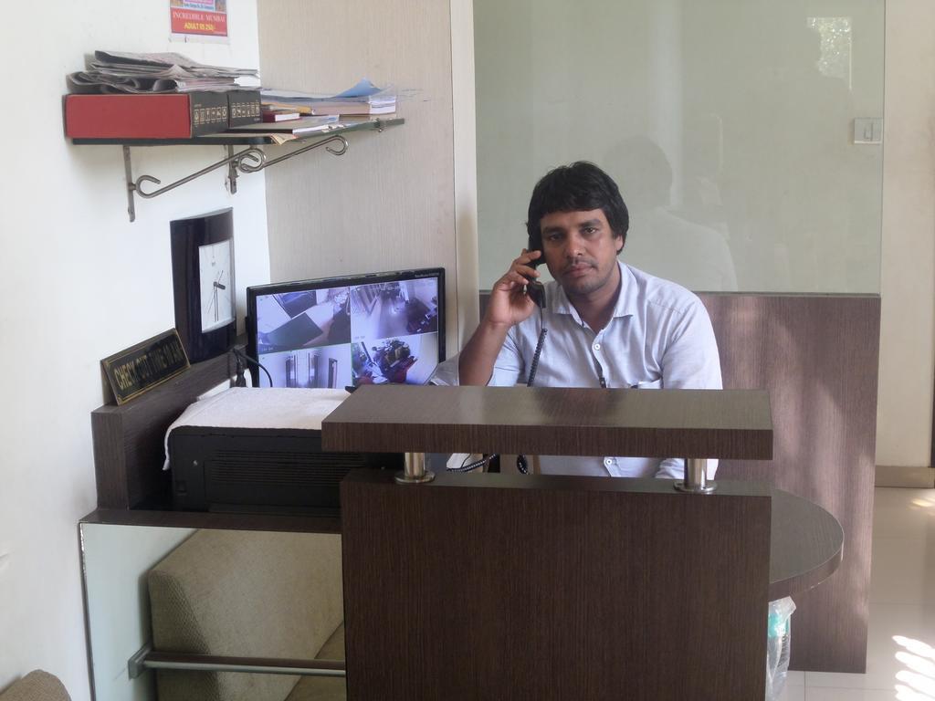 Hotel Minerva Residency Mumbai  Buitenkant foto