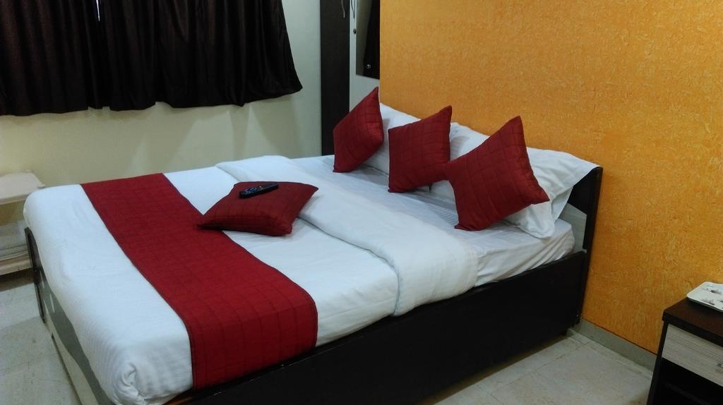Hotel Minerva Residency Mumbai  Buitenkant foto