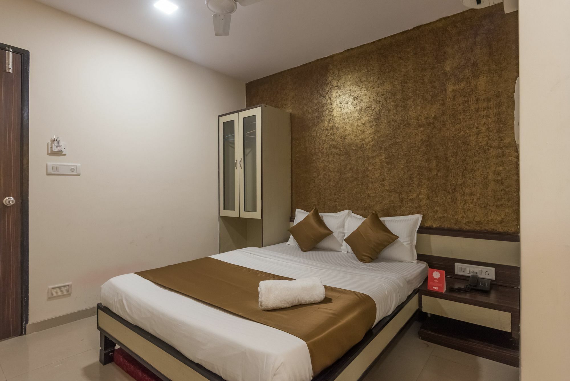 Hotel Minerva Residency Mumbai  Buitenkant foto