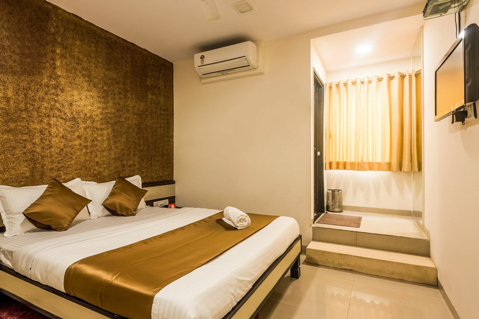 Hotel Minerva Residency Mumbai  Buitenkant foto